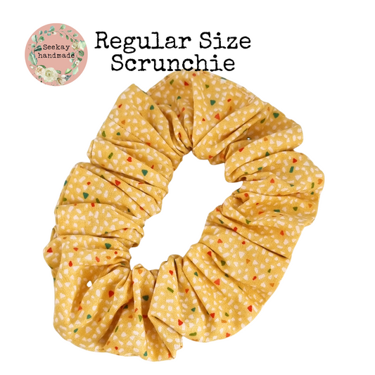 Regular Scrunchie- yellow with spots