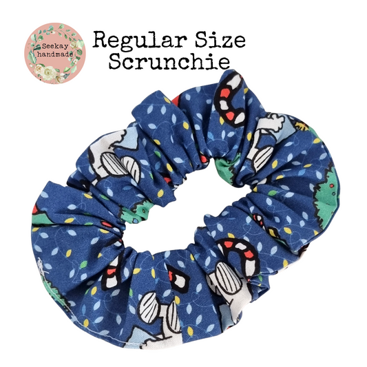 Regular Scrunchie- blue snoo-py christmas print
